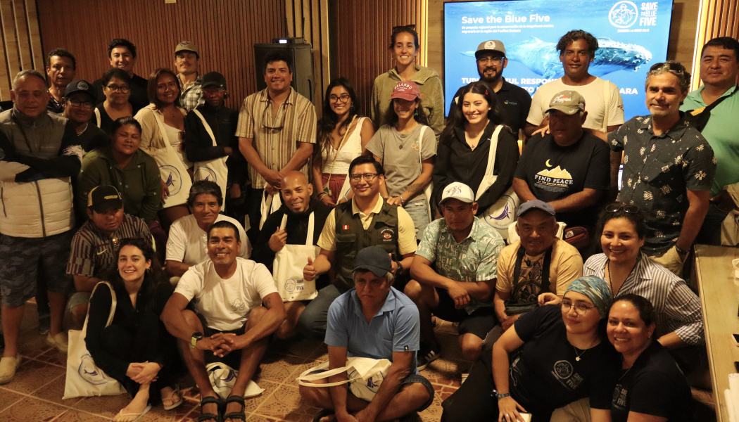 Foto grupo de participantes en el taller de Turismo Azul Responsable