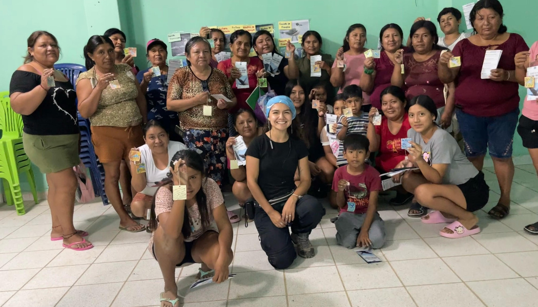 1er taller teórico-práctico titulado “Guardianas del Mar: Conociendo a los Cinco Azules” para un grupo de mujeres de la comunidad pesquera de El Ñuro.